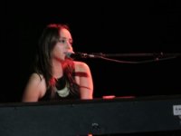 Bea piano 2